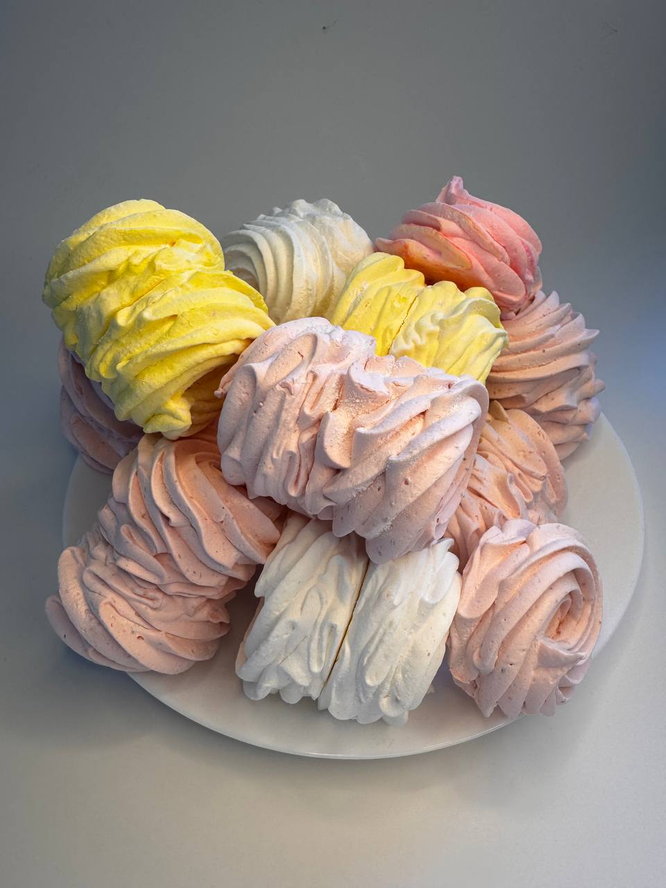 Large Box Assorted Marshmallow (Zephyr) Swirls (12 pcs)