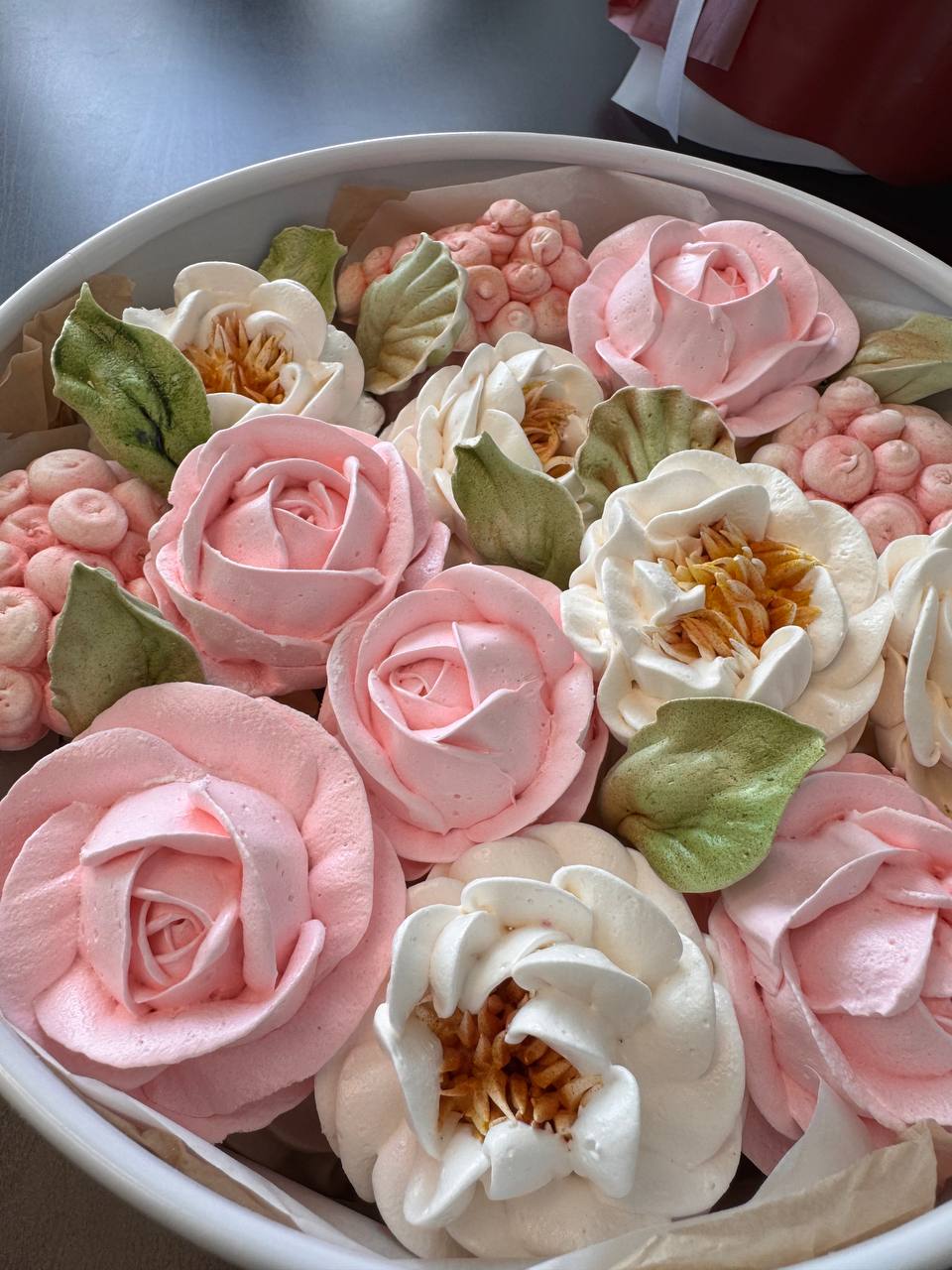 Roses and Peonies Marshmallow Flower Arrangement (25 cm)